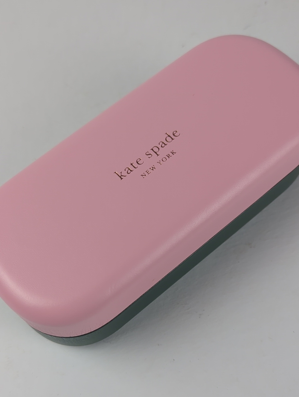 KATE SPADE New York Pink Hard Clamshell Eyewear Case